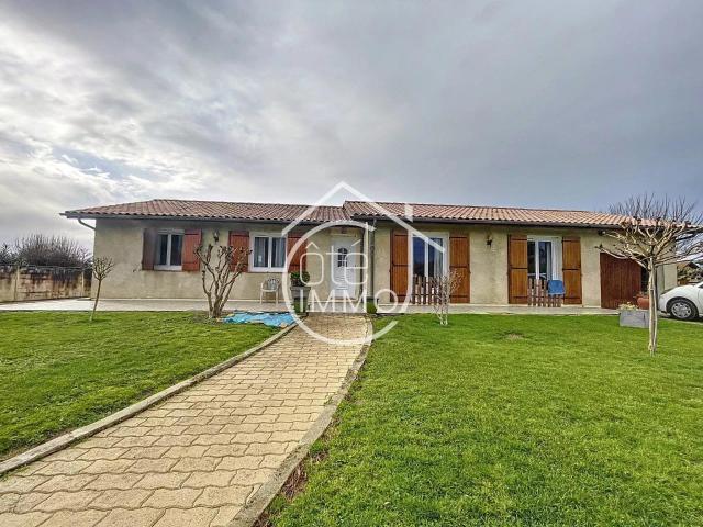 Saint Pey De Castets: Maison de plain pied avec piscine et. 135m² Saint Pey de Castets