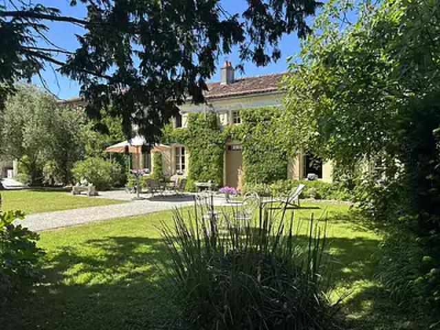 Saint Pierre de Juillers 17400 Achat / Vente maison 4 pièces t4 piscine parking