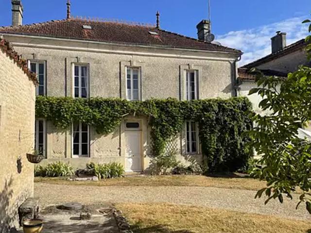 Saint Pierre de Juillers 17400 Achat / Vente maison
