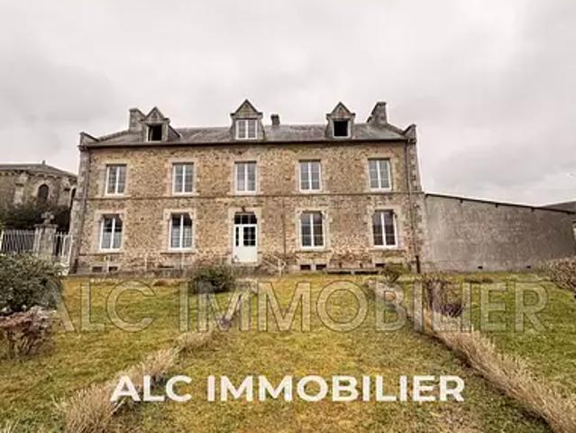 Saint Pierre des Nids 53370 Achat / Vente maison 11 pièces t11 parking