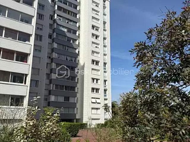 Saint Pierre des Corps 37700 Achat / Vente appartement 5 pièces t5 cave