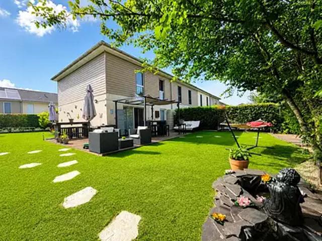 Saint Pierre en Faucigny 74800 Achat / Vente maison 5 pièces t5 au dernier étage piscine