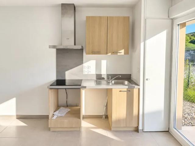 Saint Pierre en Faucigny Appartement 1 pièce 27.98 m²