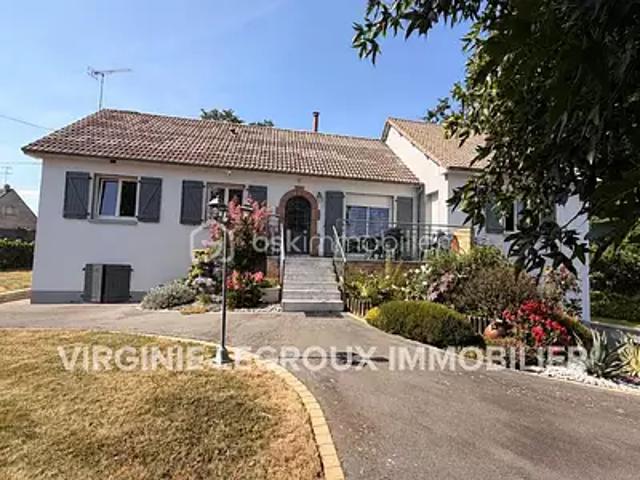 Saint Pierre la Cour 53410 Achat / Vente maison 7 pièces t7 cave