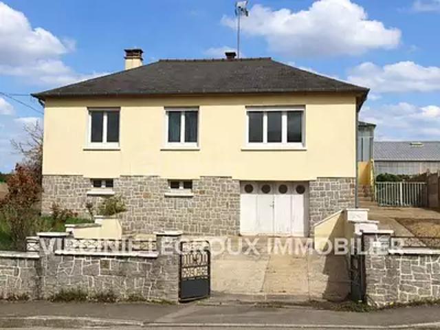 Saint Pierre la Cour 53410 Achat / Vente maison 4 pièces t4