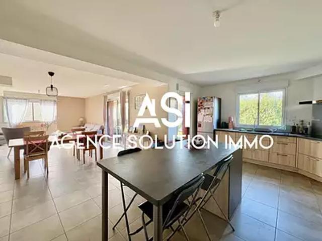 Saint Pierre la Cour 53410 Achat / Vente maison 8 pièces t8 au dernier étage