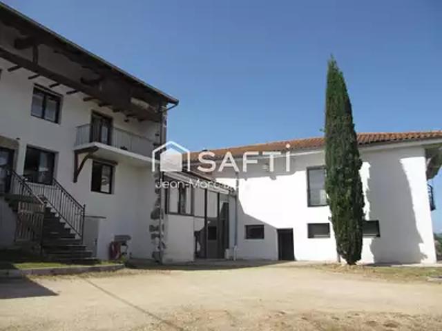 Saint Pierre le Vieux 71520 Achat / Vente maison 11 pièces t11 piscine terrasse