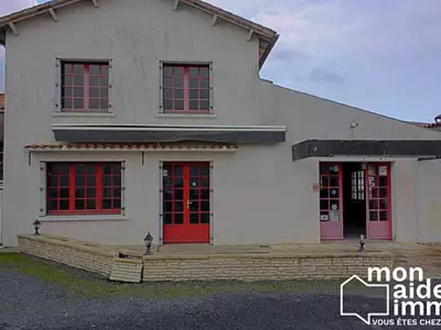 Saint Pierre le Vieux 85420 Achat / Vente maison 5 pièces t5