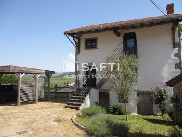 SAINT PIERRE LE VIEUX ensemble de 3 maisons 324M²
