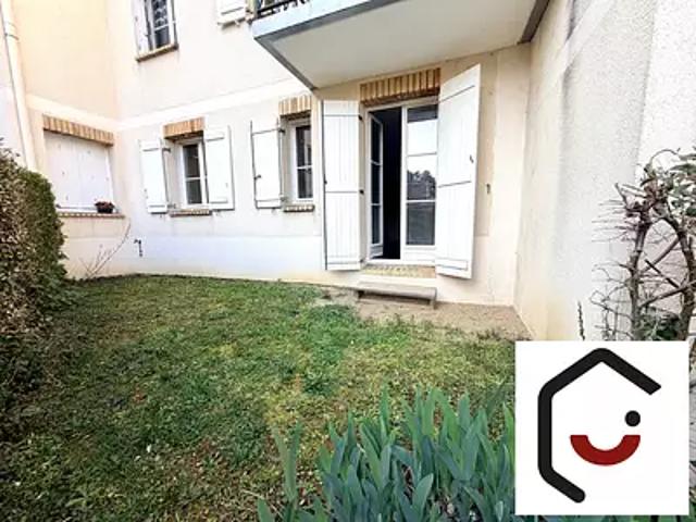 Saint Pierre lès Nemours 77140 Achat / Vente appartement 1 pièce t1 parking