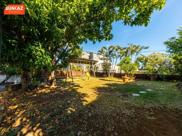 Saint Pierre Maison F8 2900 loyer Louer Maisons Saint Pierre SUNKAZ