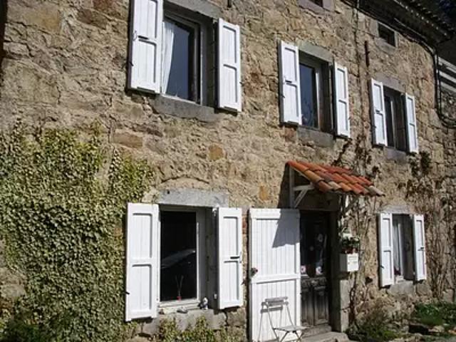 Saint Pierre sur Doux 07520 Achat / Vente maison 8 pièces t8 parking