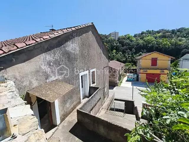 Saint Pons de Thomières 34220 Achat / Vente maison 8 pièces t8 terrasse cave