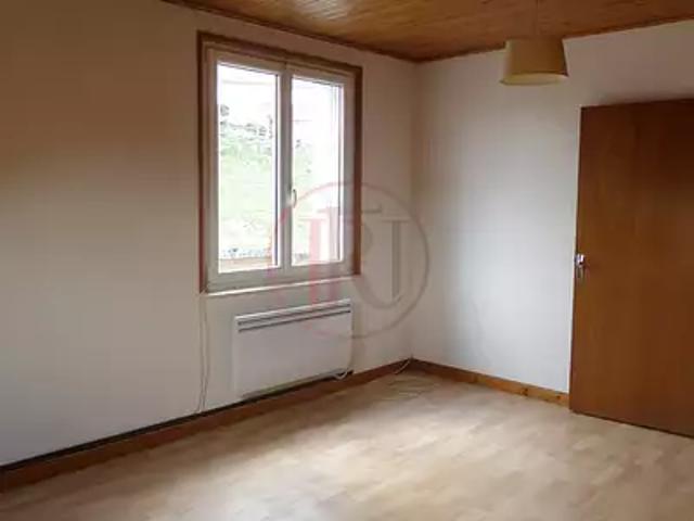 Saint Point Lac 25160 Achat / Vente appartement 4 pièces t4 au dernier étage