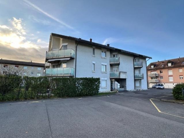 SAINT PREX – Renoviertes Atelier mit zwei Balkonen