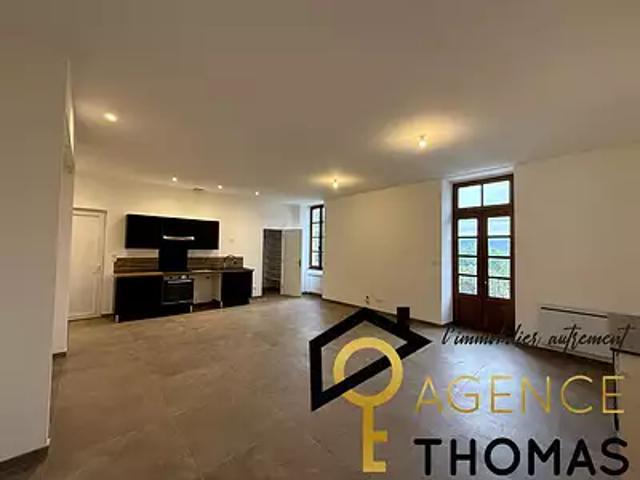 Saint Privat 07200 Location appartement 3 pièces t3 au dernier étage