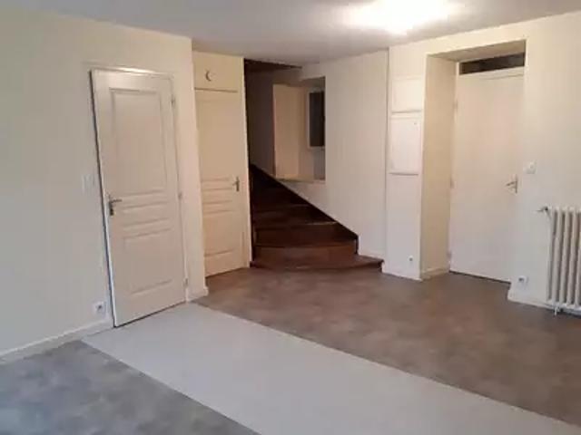 Saint Privat 19220 Location appartement 3 pièces t3