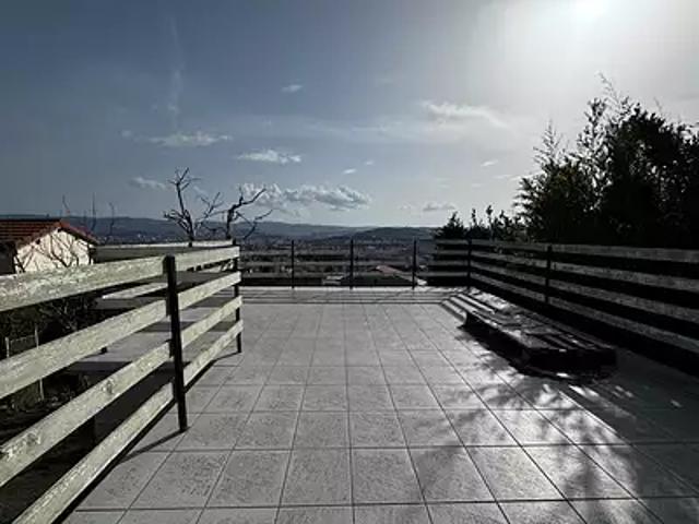 Saint Priest en Jarez 42270 Achat / Vente maison 4 pièces t4 au dernier étage terrasse