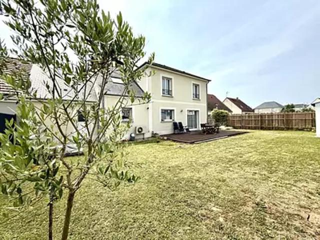 Saint Pryvé Saint Mesmin 45750 Achat / Vente maison 6 pièces t6 jardin terrasse
