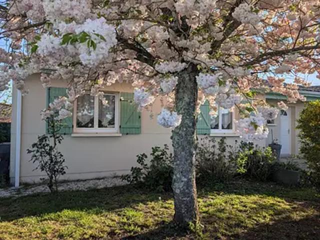 Saint Quentin de Baron 33750 Achat / Vente maison 6 pièces t6 piscine terrasse