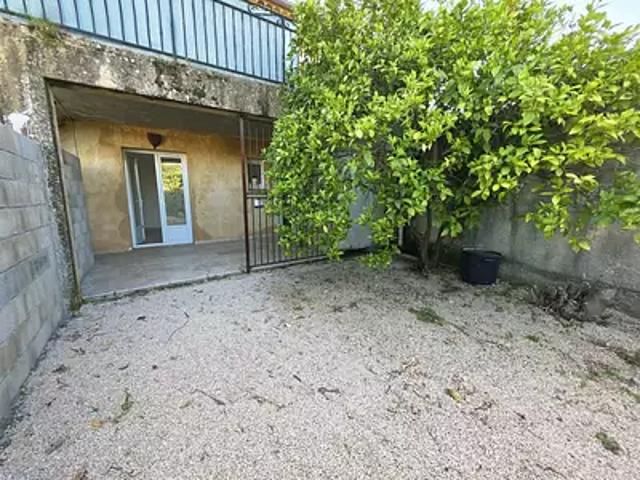 Saint Quentin la Poterie 30700 Achat / Vente appartement 3 pièces t3