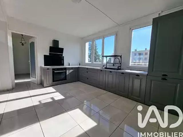 Saint Quentin 02100 Achat / Vente appartement 4 pièces t4 au dernier étage