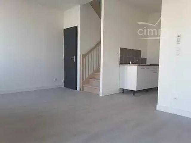 Saint Rambert d'Albon 26140 Location appartement 2 pièces t2