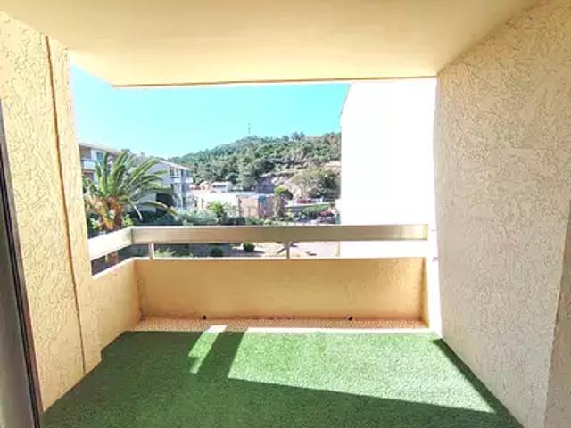 Saint Raphaël 83530 Location appartement 2 pièces t2