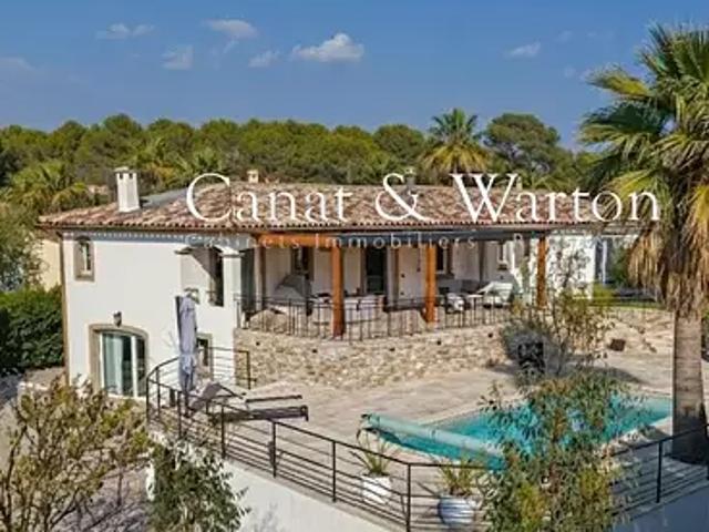 Saint Raphaël 83700 Achat / Vente maison 5 pièces t5 au dernier étage piscine