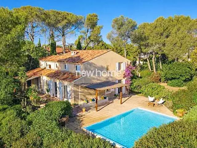 Saint Raphaël 83700 Achat / Vente maison 6 pièces t6 piscine