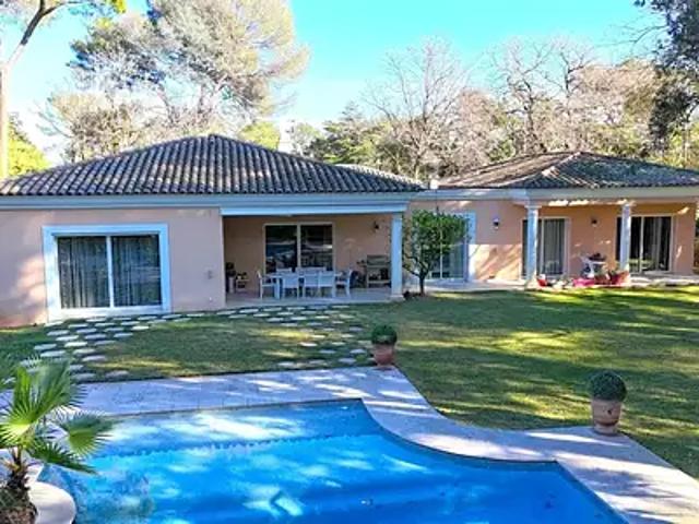 Saint Raphaël 83700 Achat / Vente maison 7 pièces t7 piscine