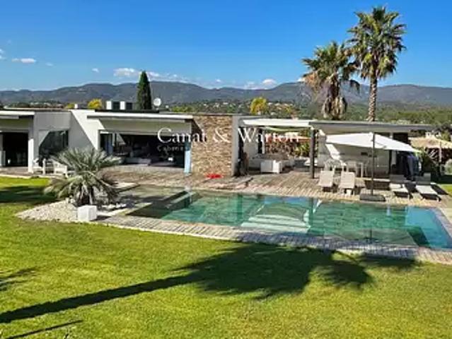 Saint Raphaël 83700 Achat / Vente maison 8 pièces t8 au dernier étage piscine