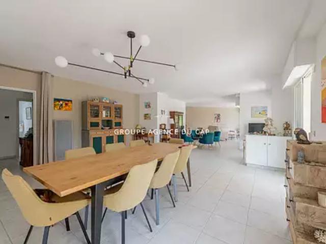 Saint Raphaël 83700 Achat / Vente appartement 4 pièces t4 piscine terrasse