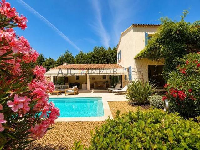 Saint Rémy De Provence Maison lumineuse de 4 chambres avec 156m² Saint Rémy de Provence