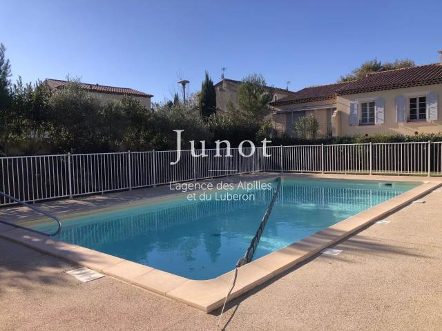Saint Rémy de Provence APPARTEMENT 43m² Terrasse Rés. 43m² Saint Rémy de Provence