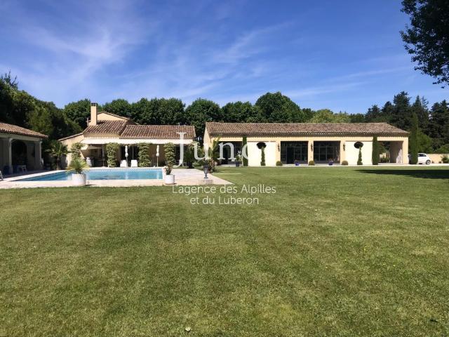 Saint Remy De Provence Propriété D'exception 280m² Saint Rémy de Provence
