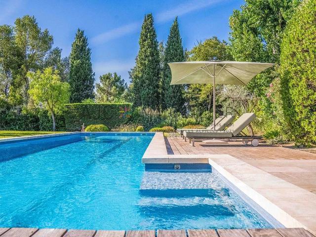 SAINT RÉMY DE PROVENCE – PROPRIÉTÉ RÉNOVÉE EN 2019 – PISCINE 15 X 5 M – POSSIBILITÉ D'EXTENSION