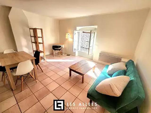 Saint Rémy de Provence 13210 Achat / Vente appartement 2 pièces t2 au dernier étage