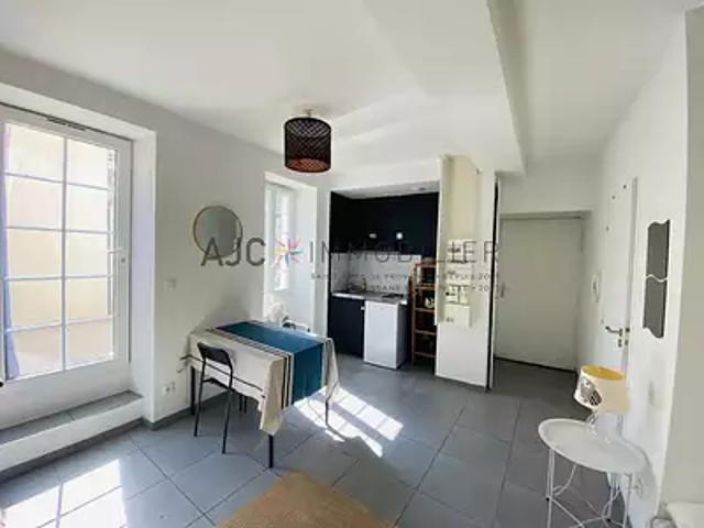 Saint Rémy de Provence 13210 Location appartement 1 pièce t1