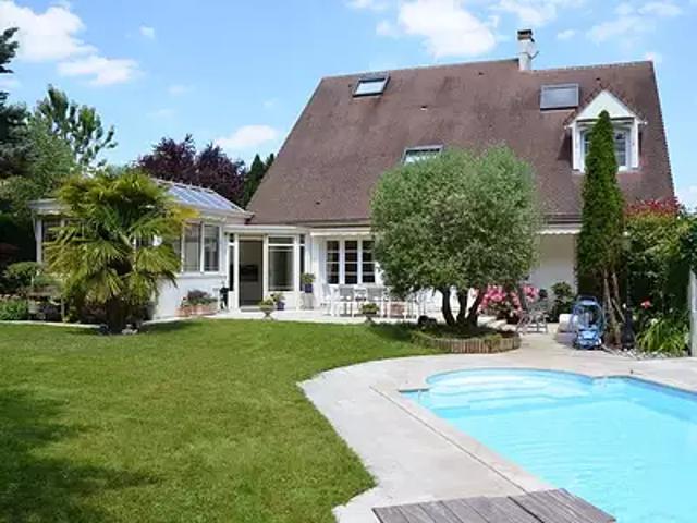 Saint Rémy lès Chevreuse 78470 Achat / Vente maison 8 pièces t8 piscine