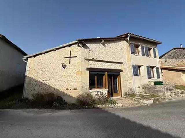Saint Romain 16210 Achat / Vente maison 5 pièces t5