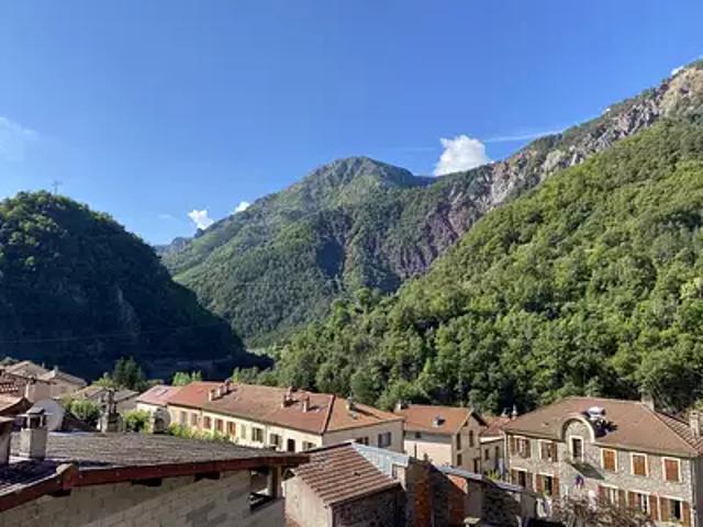 Saint Sauveur sur Tinée 06420 Achat / Vente maison 4 pièces t4