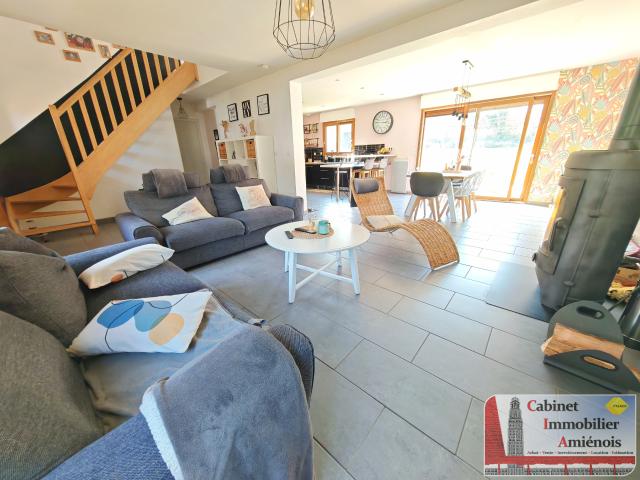 SAINT SAUFLIEU: PAVILLON INDIVIDUEL 120m2, 4 chambres, jardin et sous sol