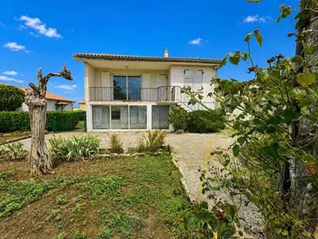 Saint Saviol 86400 Achat / Vente maison 5 pièces t5 parking