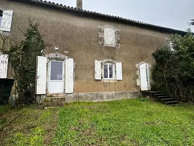 Saint Saviol 86400 Location maison 3 pièces t3 au dernier étage