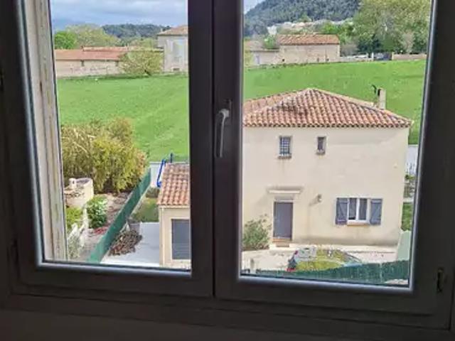Saint Savournin 13119 Location appartement 2 pièces t2 au dernier étage