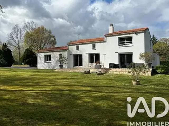 Saint Sébastien sur Loire 44230 Achat / Vente maison 6 pièces t6 parking