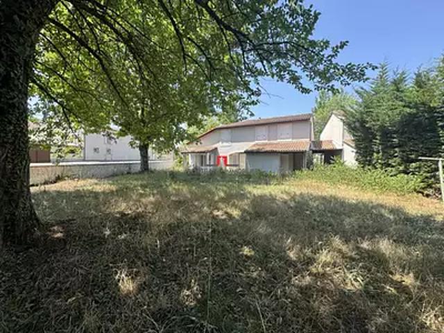 Saint Seurin de Cursac 33390 Location maison 5 pièces t5