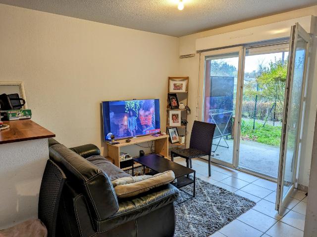 SAINT SEURIN SUR L'ISLE 33660 appartement de Type 2 loué