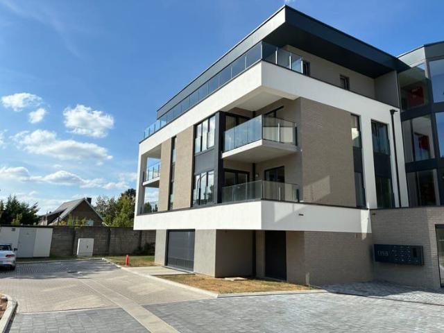 Saint Symphorien new 2 bedroom apartment with terrace
